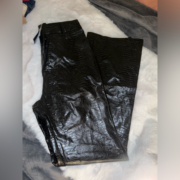 6/$15 Bundle Sale: NWT Fashion Nova Chic Moves Croc Faux Leather Pant 33 - Picture 2 of 6